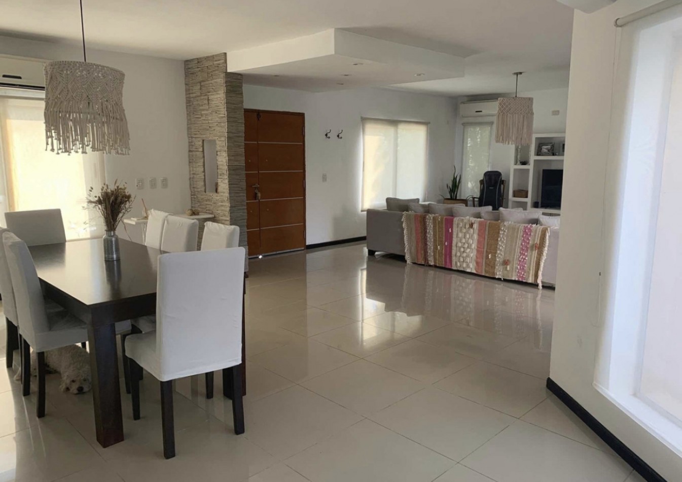 Casa en San Miguel Ghiso