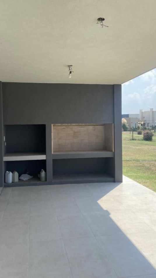 Casa en El Canton, Golf, Escobar.