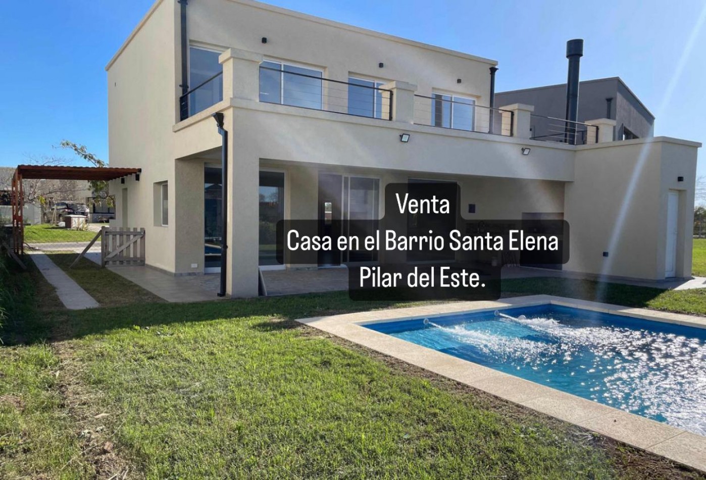 Casa en Barrio Santa Elena Pilar del Este.