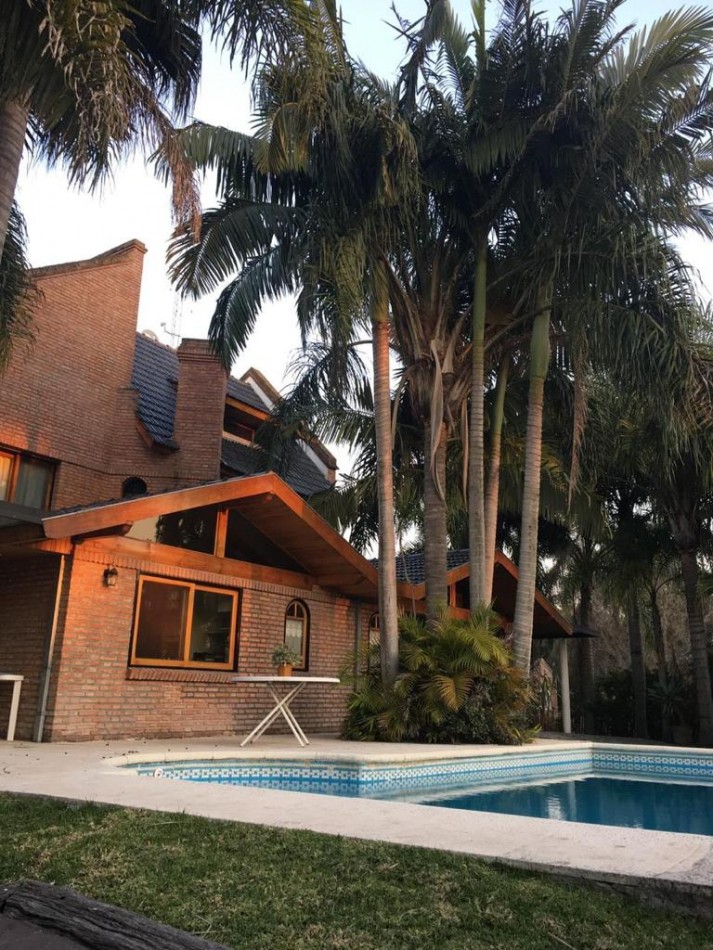 Espectacular Casa BoatCenter Tigre. 