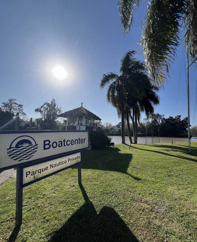 Espectacular Casa BoatCenter Tigre. 