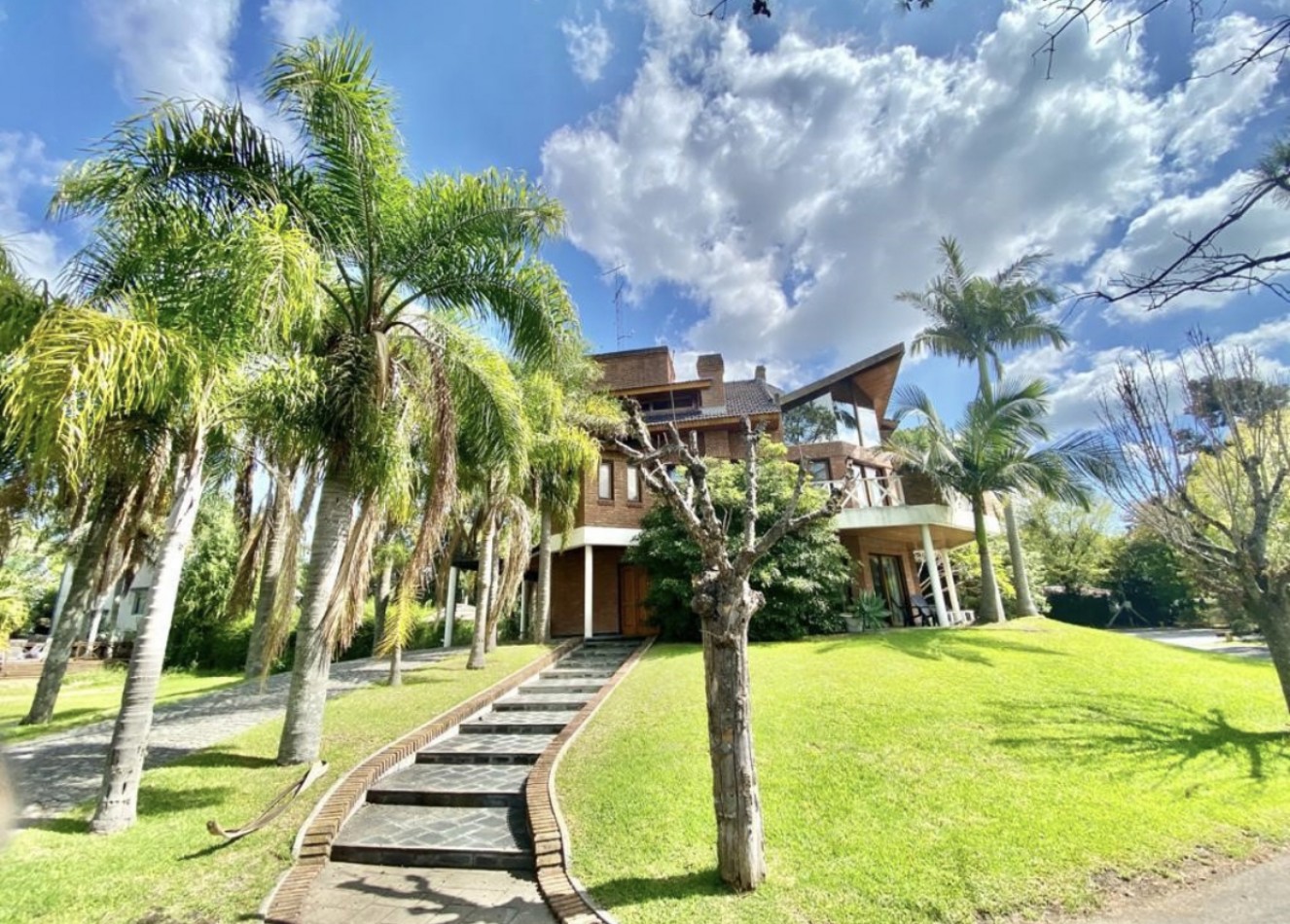 Espectacular Casa BoatCenter Tigre. 