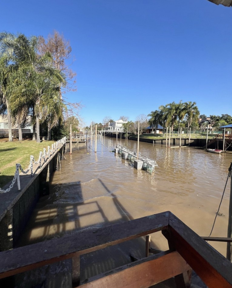 Espectacular Casa BoatCenter Tigre. 