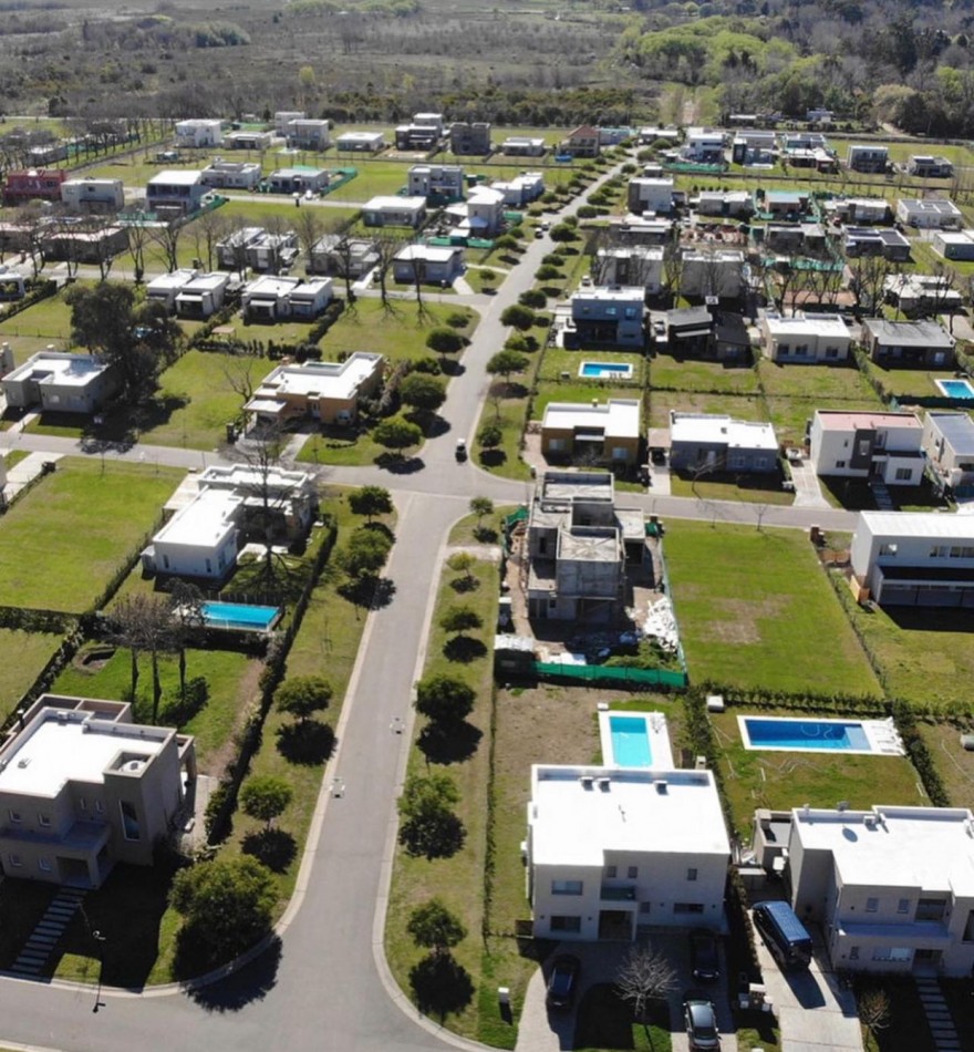 Lotes en Pilar del Este, entrega inmediata.
