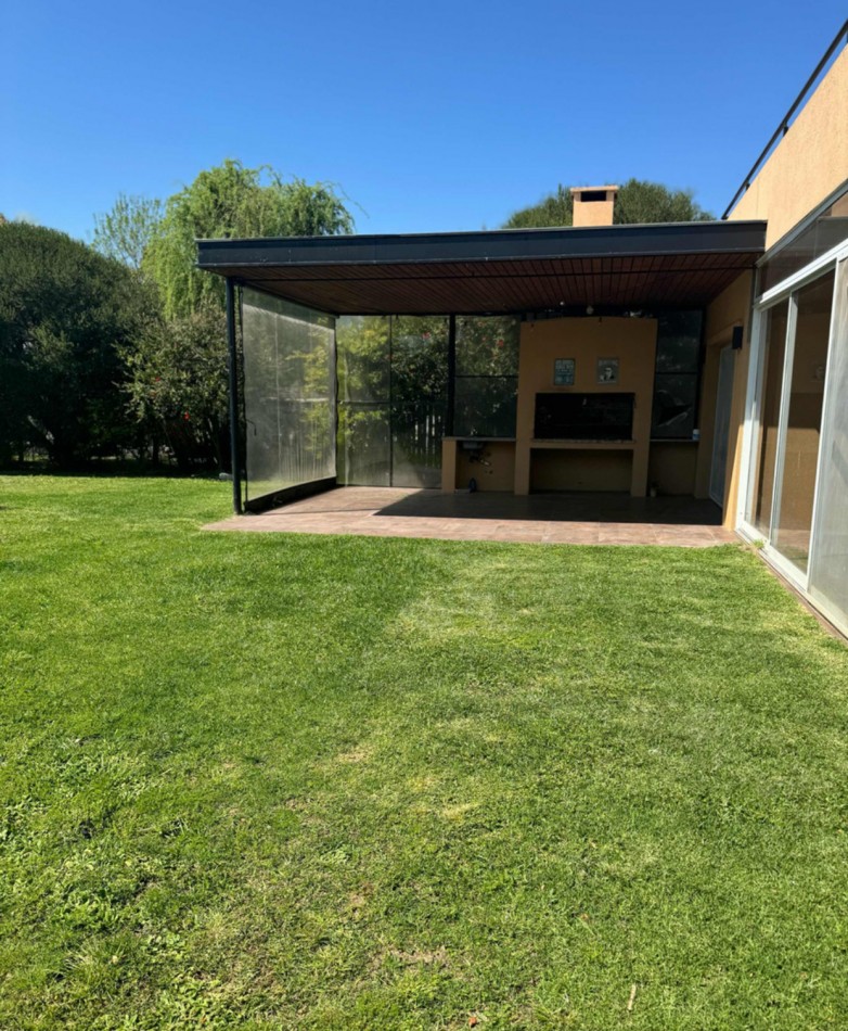 Casa Country San Isidro Labrador. 
