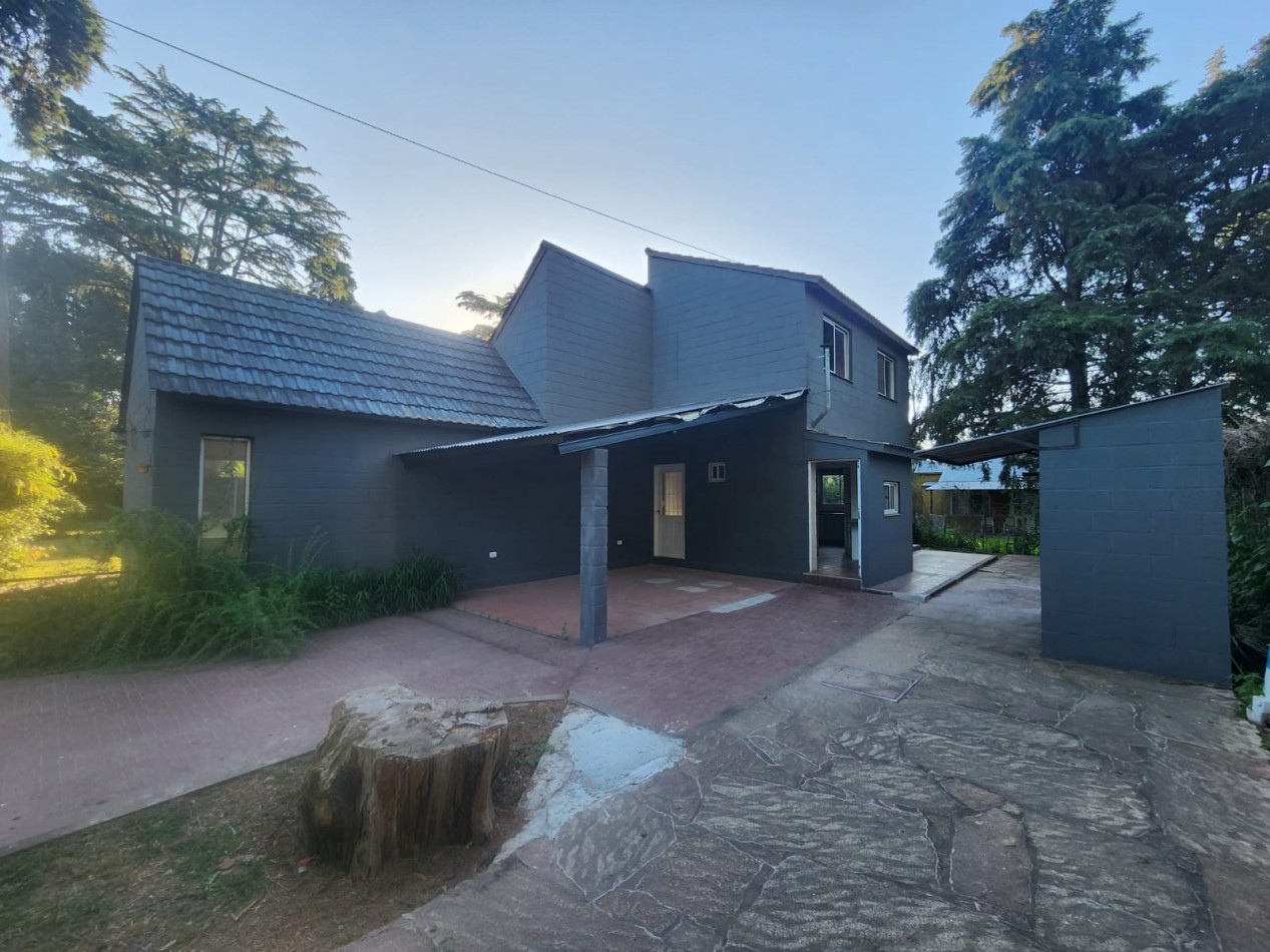 Alquiler Casa en Barrio Parque Pero. 