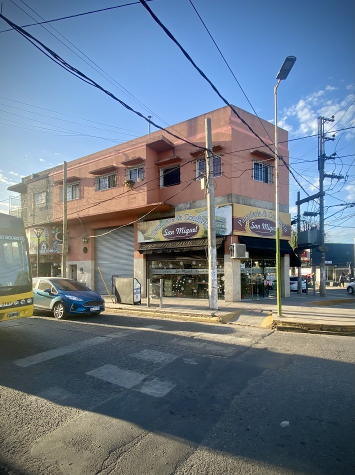 Alquiler Departamento en Grand Bourg.