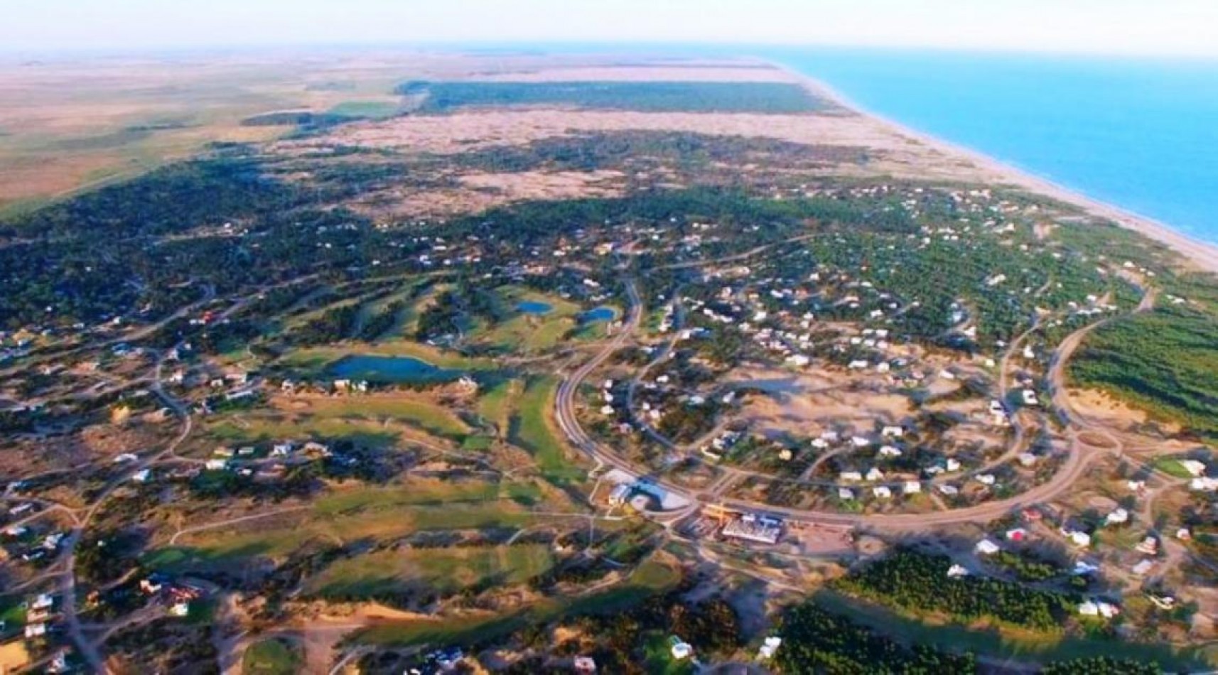 Lote Costa Esmeralda, oportunidad. 