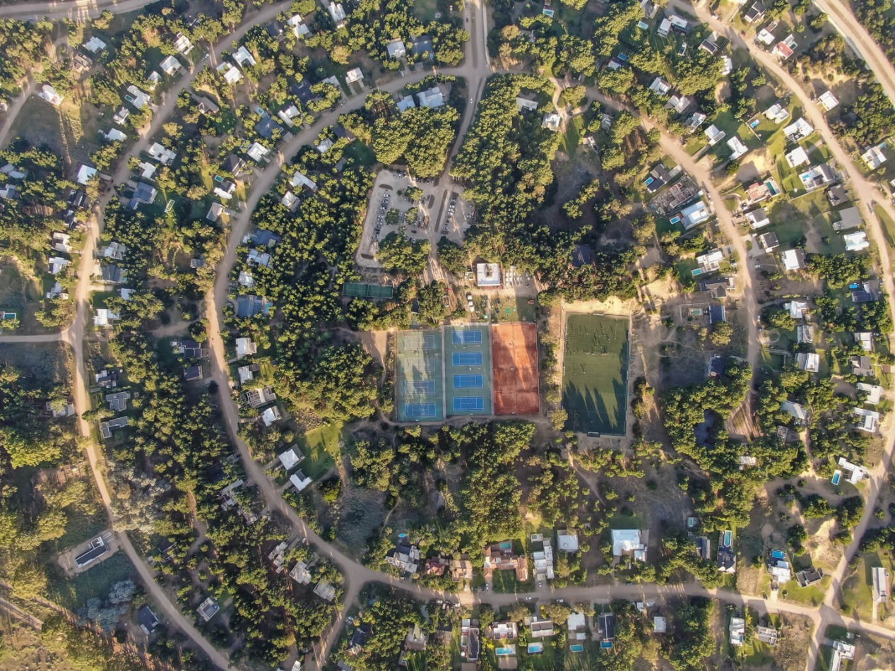 Lote Costa Esmeralda, oportunidad. 