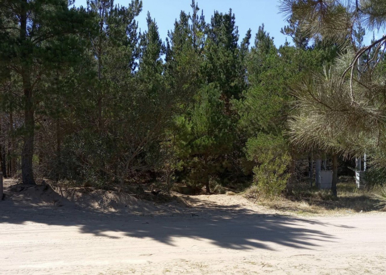 Lote Costa Esmeralda, oportunidad. 