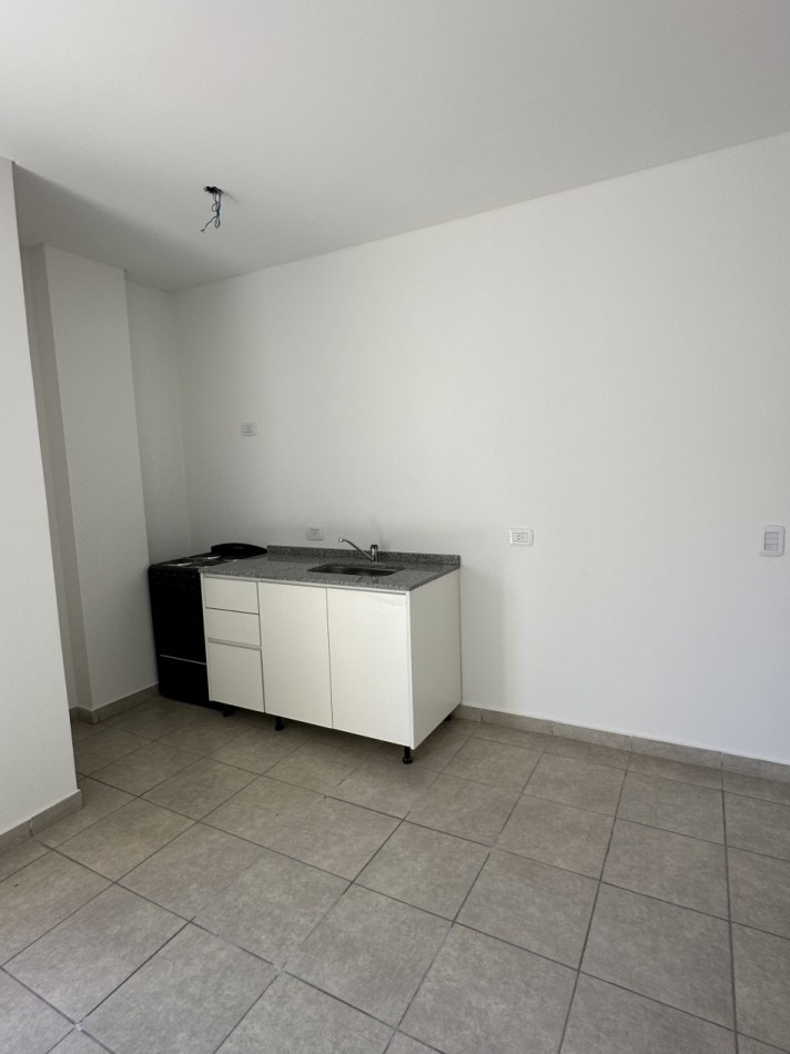 Departamento 2 amb. San Miguel. 