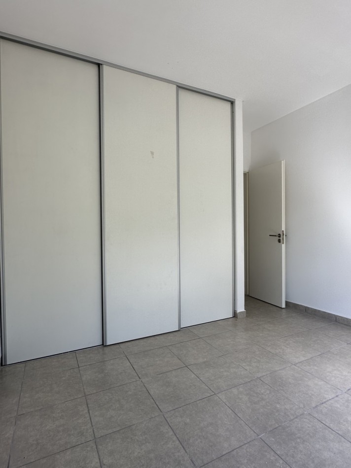 Departamento 2 amb. San Miguel. 